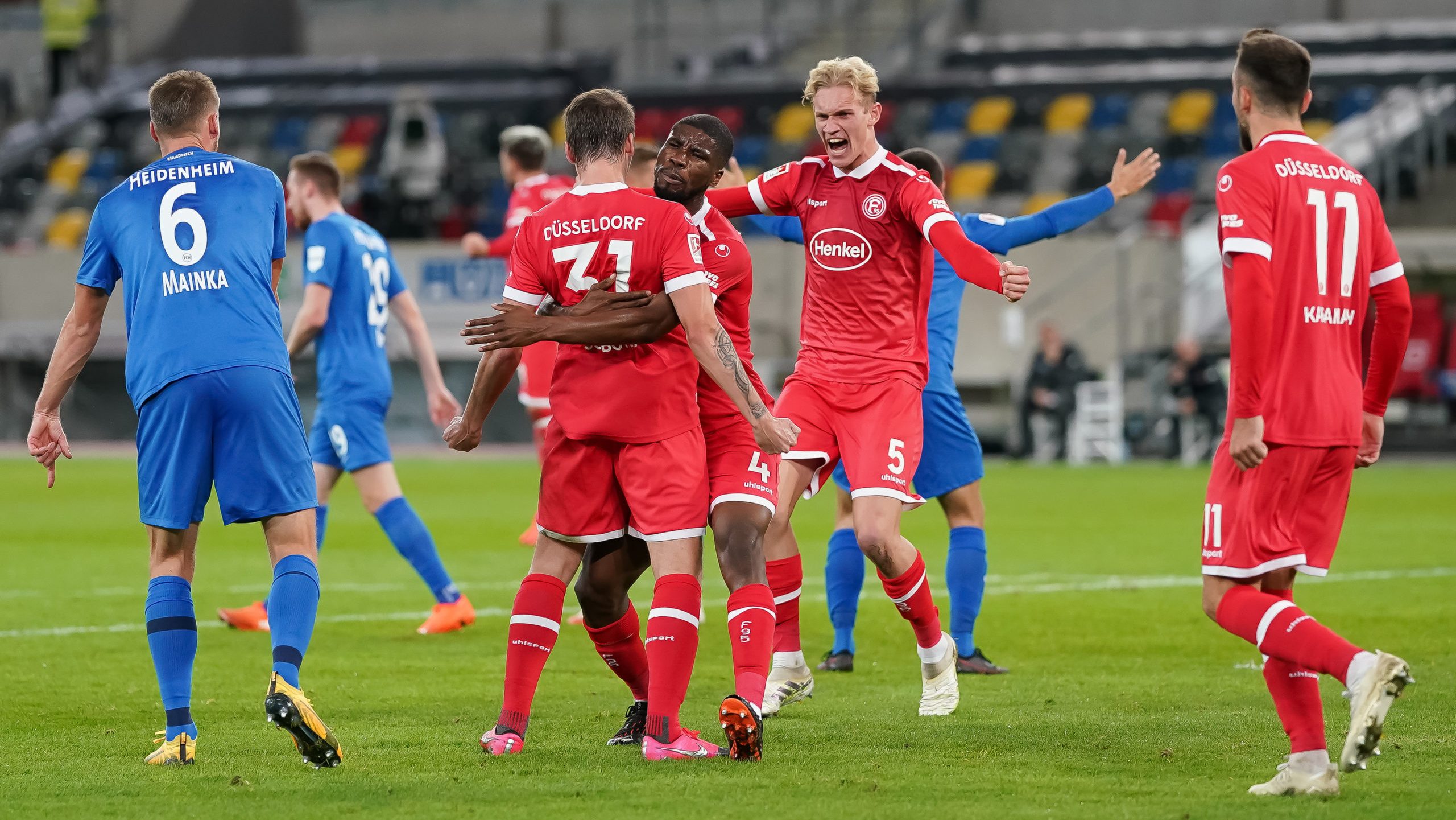 FC Düsseldorf - Hành Trình Khám Phá Đội Bóng Cổ Điển Đức