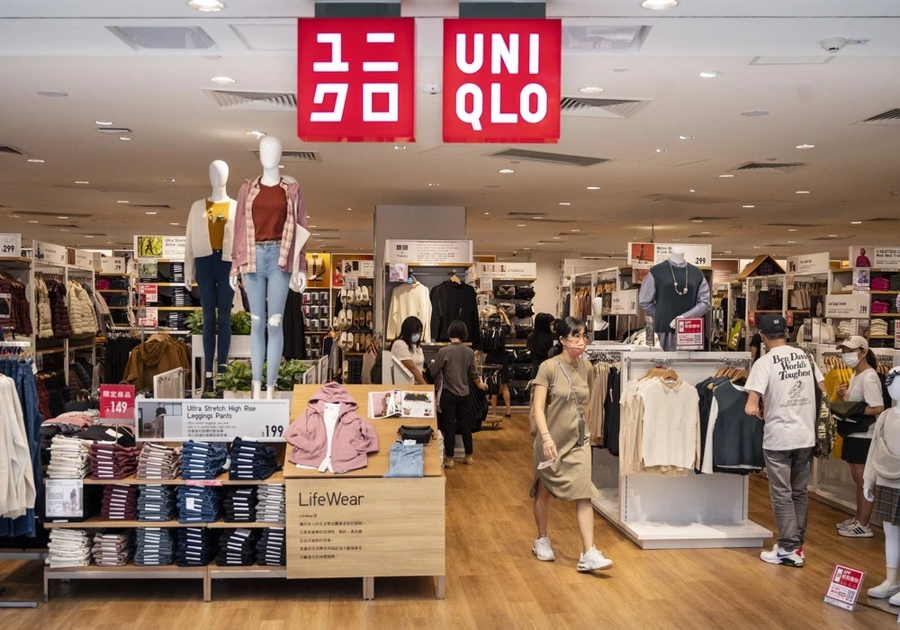 Cửa hàng quần áo Uniqlo