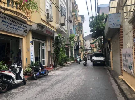 Phố Trần Bình là con phố nổi bật của khu vực quận Cầu Giấy, Hà Nội