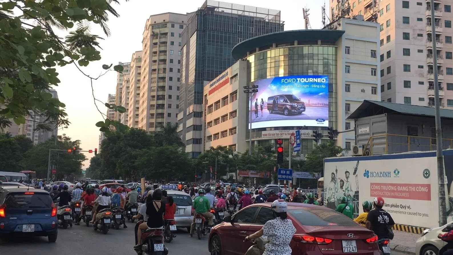 Giới thiệu về Phố Hoàng Đạo Thúy